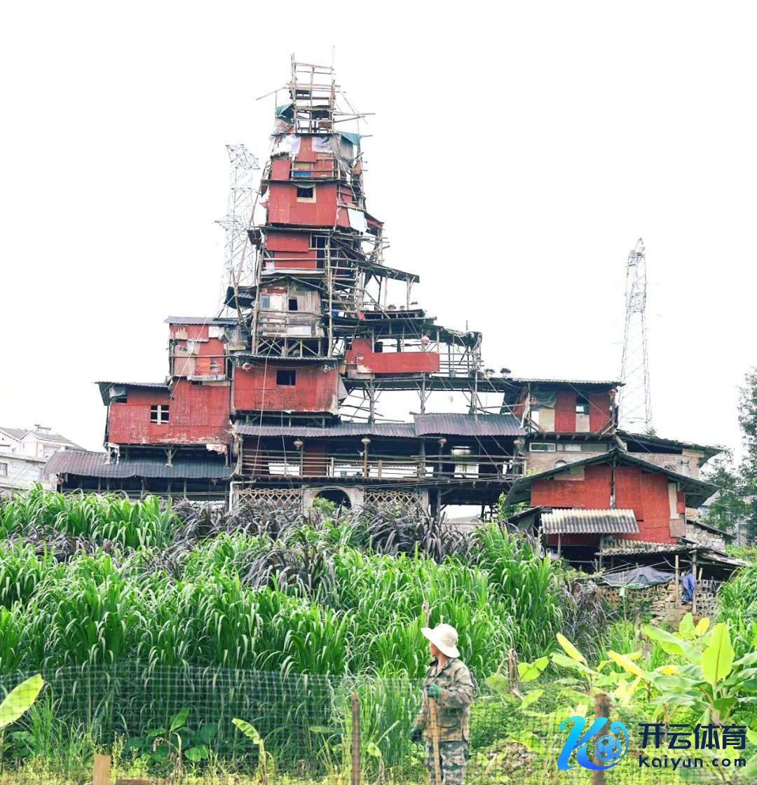 当一个钉子户的“城堡”,成为网红景点