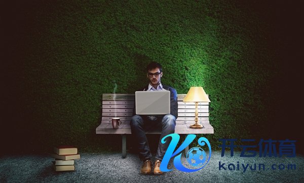 可怕！女子夜深睡梦中账号自动发指摘 客服却文告：你误触了